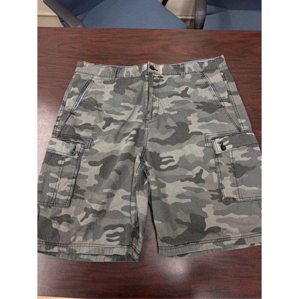 Beverly Hills Polo Club Men’s Camouflage Cargo Shorts Size 42